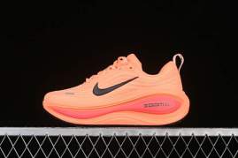 Picture of Nike Vomero Plus _SKUfw20772200075846771fw
